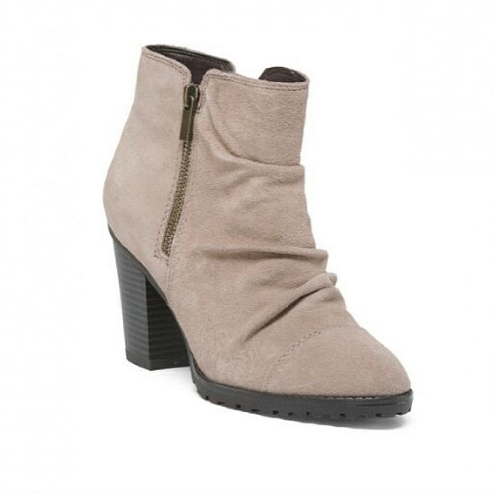 WHITE MOUNTAIN Taft Booties